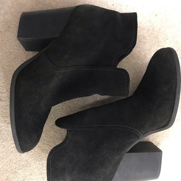 Jessica Simpson Suede Booties size 9 1/2 - Picture 1 of 1